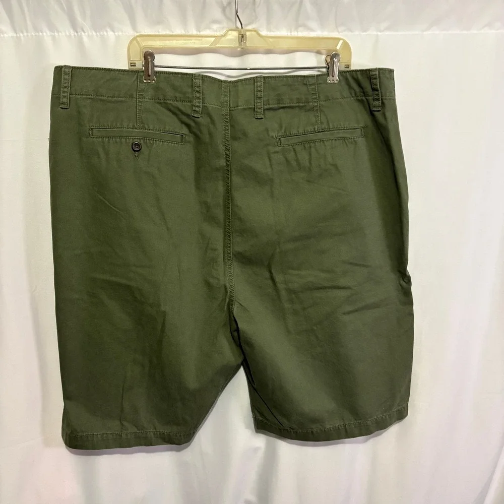 Old Navy Ultimate Chino Shorts Mens 44 Olive Green Flat Front Stretch Cotton New